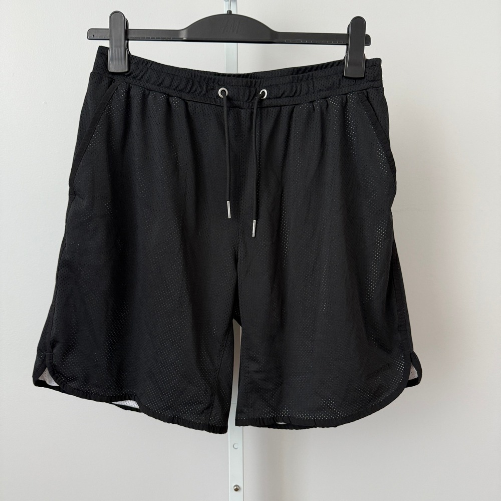 ZANEROBE Mens Black Mesh Athletic Shorts sz 34 Elastic Waist Drawstring Pockets‎